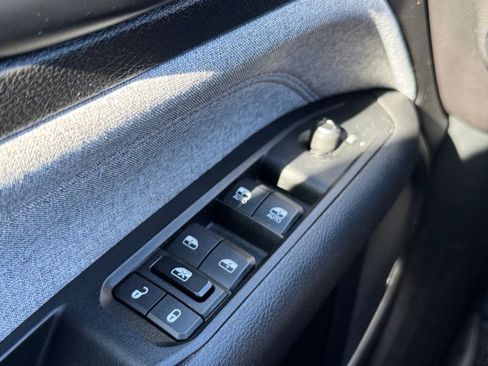 Used 2022 Jeep Compass Latitude w/ Sun and Sound Group image 16