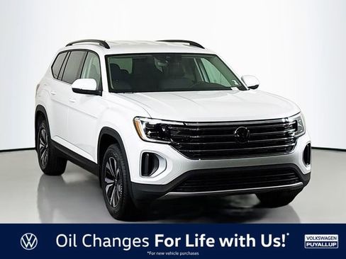 New 2026 Volkswagen Atlas SE image 1
