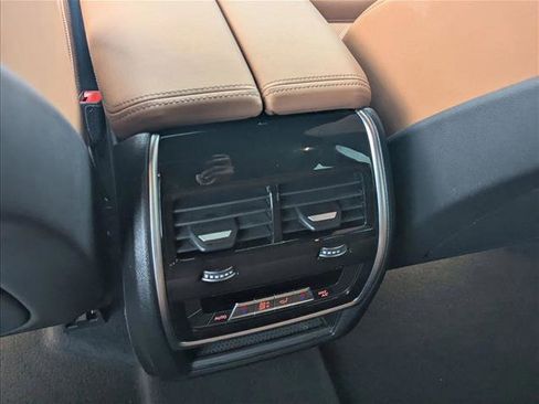 Certified 2024 BMW X5 xDrive40i w/ Premium Package image 18