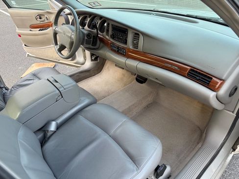 Used 2002 Buick Le Sabre Custom w/ Prestige Pkg image 20