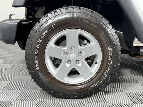 Used 2013 Jeep Wrangler Unlimited Sport AWD/4WD image 28