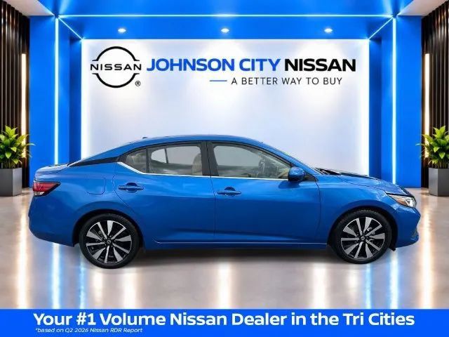 Used 2022 Nissan Sentra SV w/ SV Premium Package FWD image 3