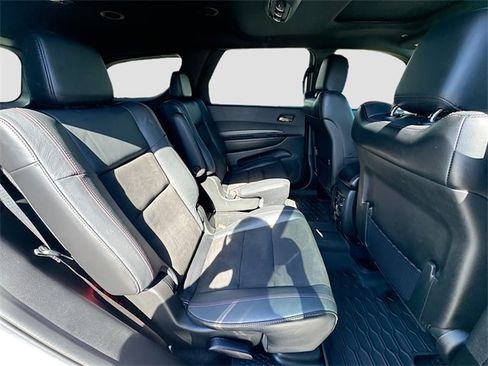 Certified 2022 Dodge Durango R/T w/ Trailer Tow Group IV image 26