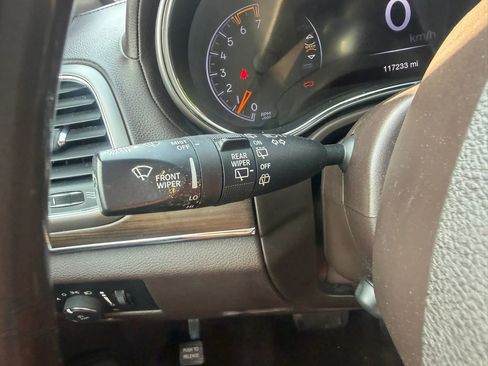 Used 2018 Jeep Grand Cherokee Overland AWD/4WD image 21