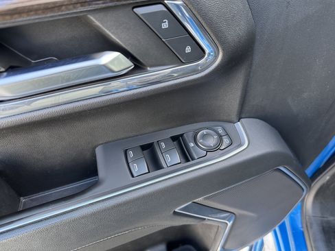 Used 2024 Chevrolet Silverado 1500 LT image 8