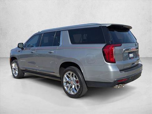 Used 2024 GMC Yukon XL Denali Ultimate image 8