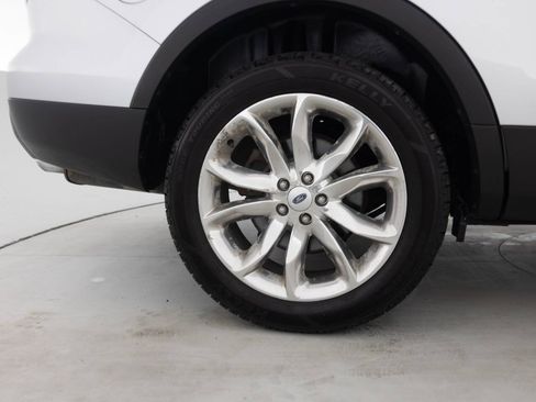 Used 2013 Ford Explorer XLT AWD/4WD image 21