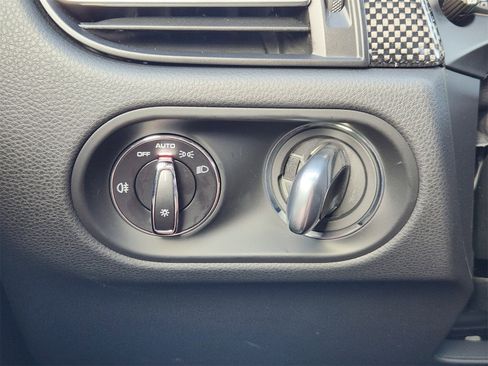 Used 2023 Porsche Macan S w/ Sport Chrono Package image 30