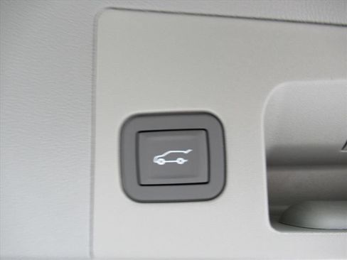 New 2026 Cadillac XT5 Premium Luxury w/ Driver Assist Package FWD image 35