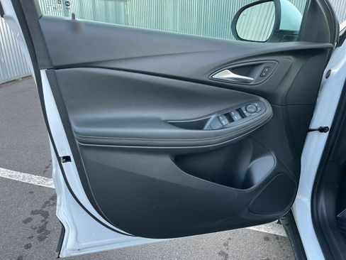 Used 2025 Buick Encore GX Preferred image 20