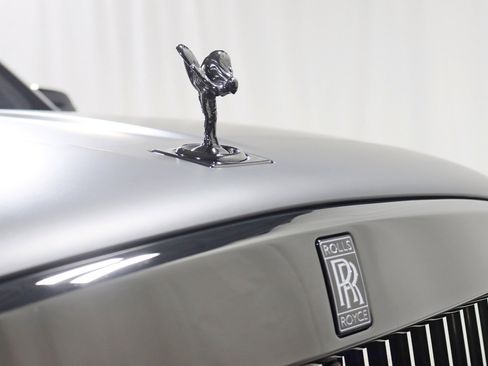 Used 2023 Rolls-Royce Cullinan Black Badge w/ Driver's Package image 9