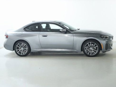 Used 2025 BMW 230i xDrive Coupe w/ Convenience Package image 11