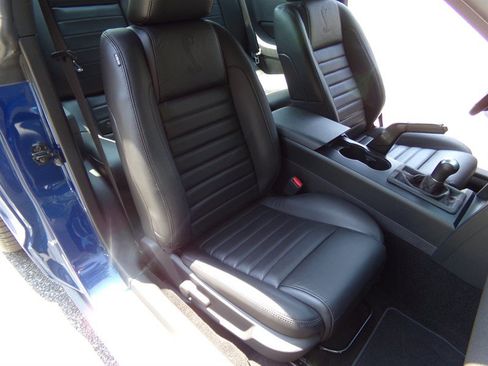 Used 2007 Ford Mustang Shelby GT500 RWD image 21