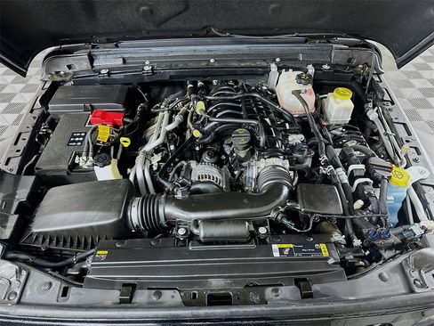 Used 2022 Jeep Gladiator Sport image 29