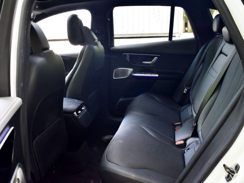 Used 2023 Mercedes-Benz EQE 350+ 4MATIC SUV image 19