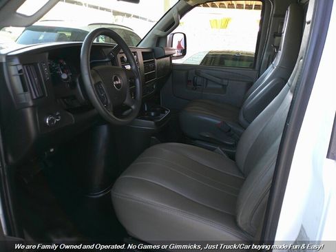 Used 2019 GMC Savana 2500 Extended w/ Driver Convenience Package image 20
