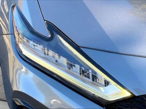 Used 2021 Nissan Maxima SR w/ Sport Mat Group image 5