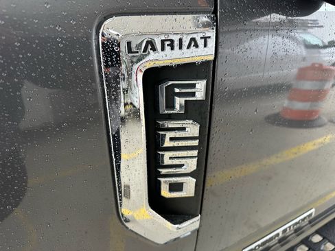 Certified 2021 Ford F250 Lariat w/ Tremor Off-Road Package image 5