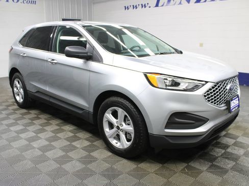 Used 2024 Ford Edge SE AWD/4WD image 3