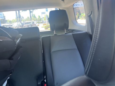 Used 2014 Toyota 4Runner SR5 Premium AWD/4WD image 17