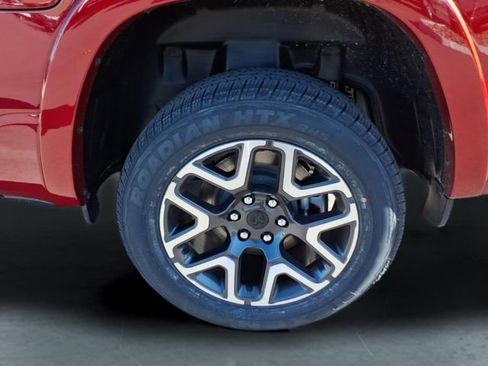 New 2026 RAM 1500 Laramie AWD/4WD image 10