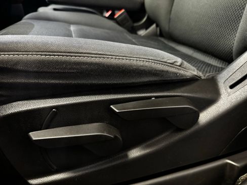 Used 2016 GMC Sierra 2500 SLE AWD/4WD image 25