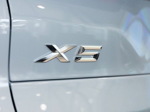 Used 2026 BMW X5 xDrive40i w/ M Sport Package image 10