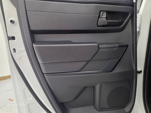 New 2026 Toyota Tundra SR image 31