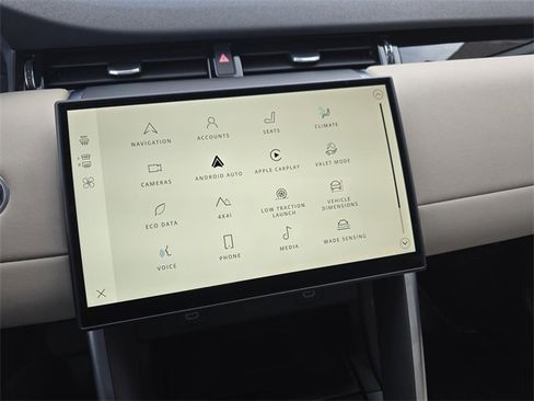 Used 2025 Land Rover Discovery Sport S image 21