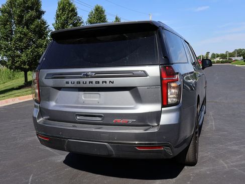 Used 2022 Chevrolet Suburban RST w/ Luxury Package AWD/4WD image 10