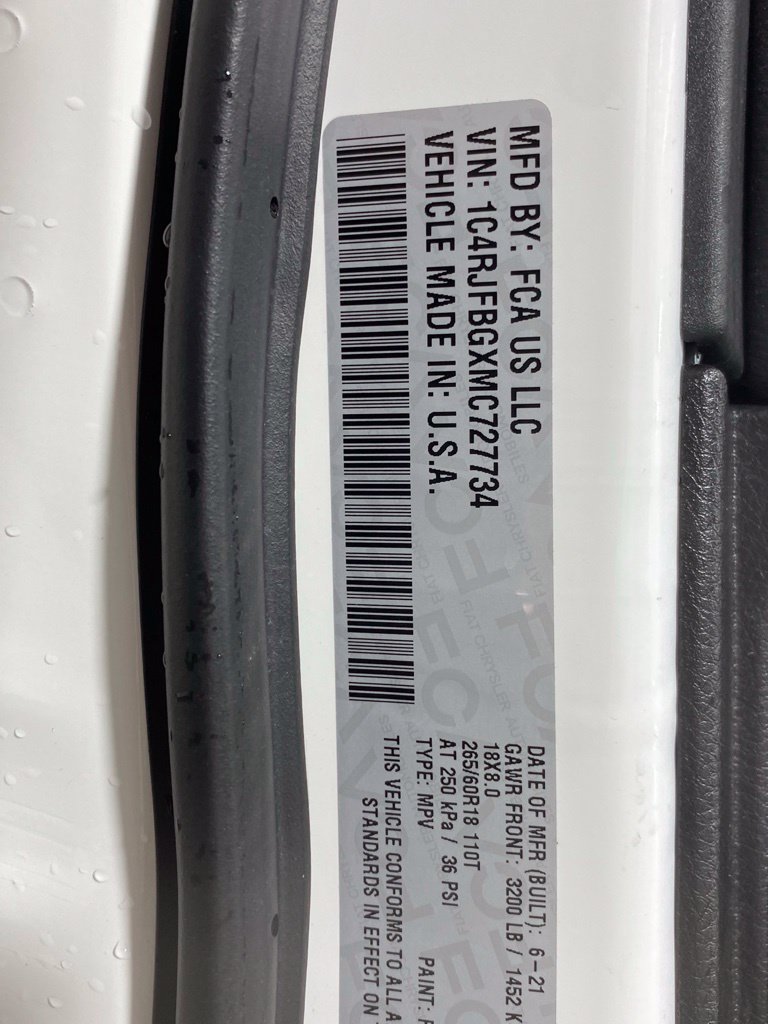 Used 2021 Jeep Grand Cherokee Limited AWD/4WD image 17