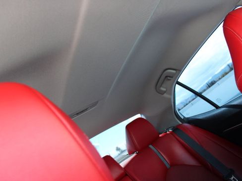 Used 2022 Toyota Camry XSE FWD image 21