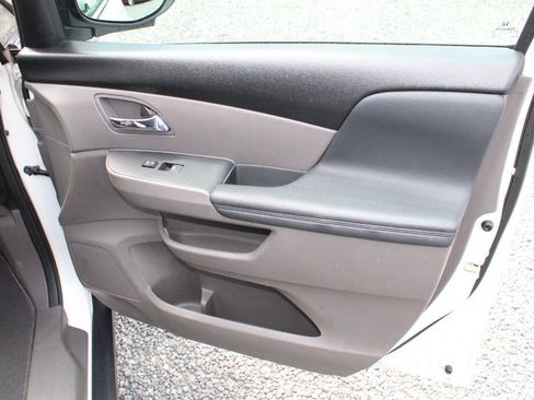 Used 2017 Honda Odyssey EX-L image 24