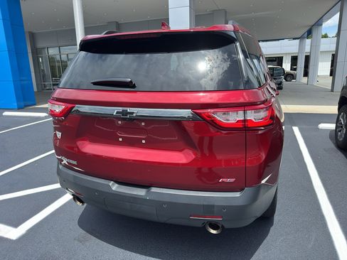 Used 2019 Chevrolet Traverse RS FWD image 5