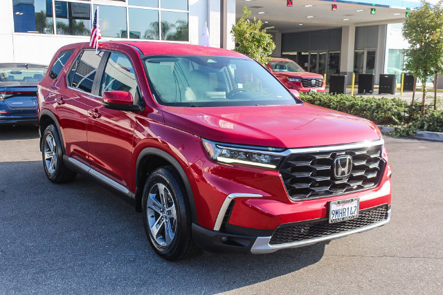 Used 2024 Honda Pilot EX-L image 3