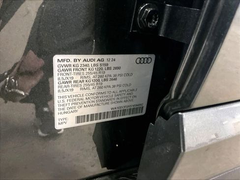 Certified 2025 Audi Q3 2.0T Premium Plus w/ Premium Plus Package image 39