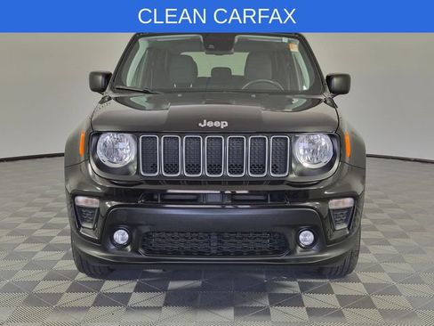 Used 2023 Jeep Renegade Latitude w/ Premium Group AWD/4WD image 4