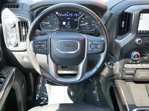 Used 2022 GMC Sierra 1500 Denali w/ Denali Premium Package AWD/4WD image 15