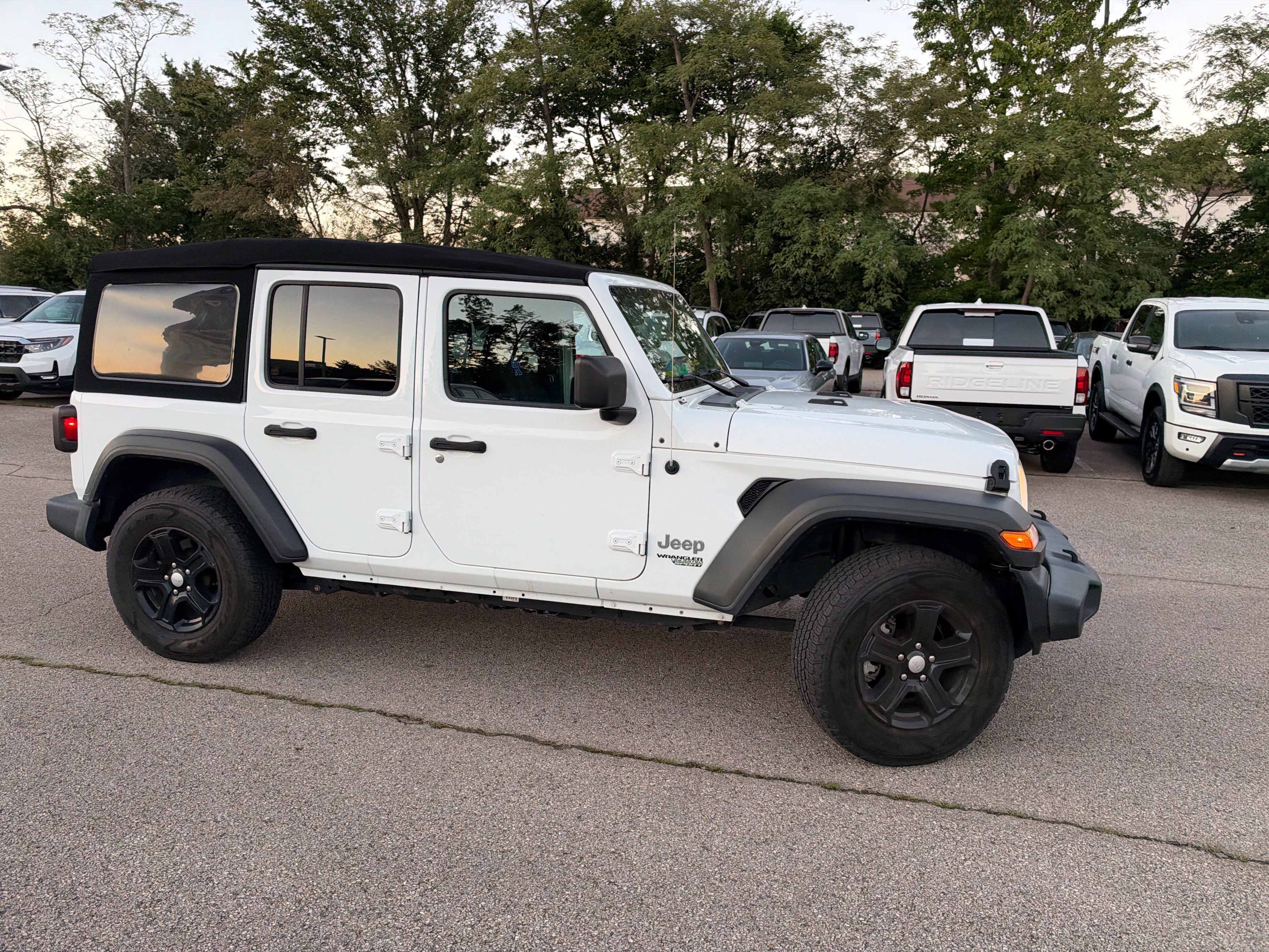 Used 2021 Jeep Wrangler Unlimited Sport AWD/4WD image 20