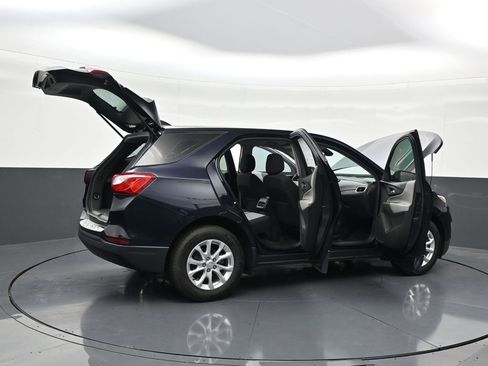 Used 2020 Chevrolet Equinox LS FWD image 31