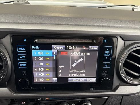 Used 2017 Toyota Tacoma TRD Sport image 45