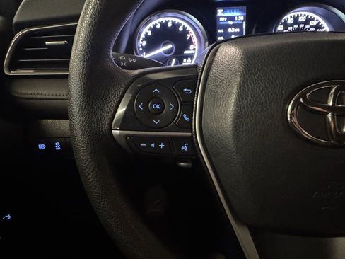 Used 2023 Toyota Camry LE image 19