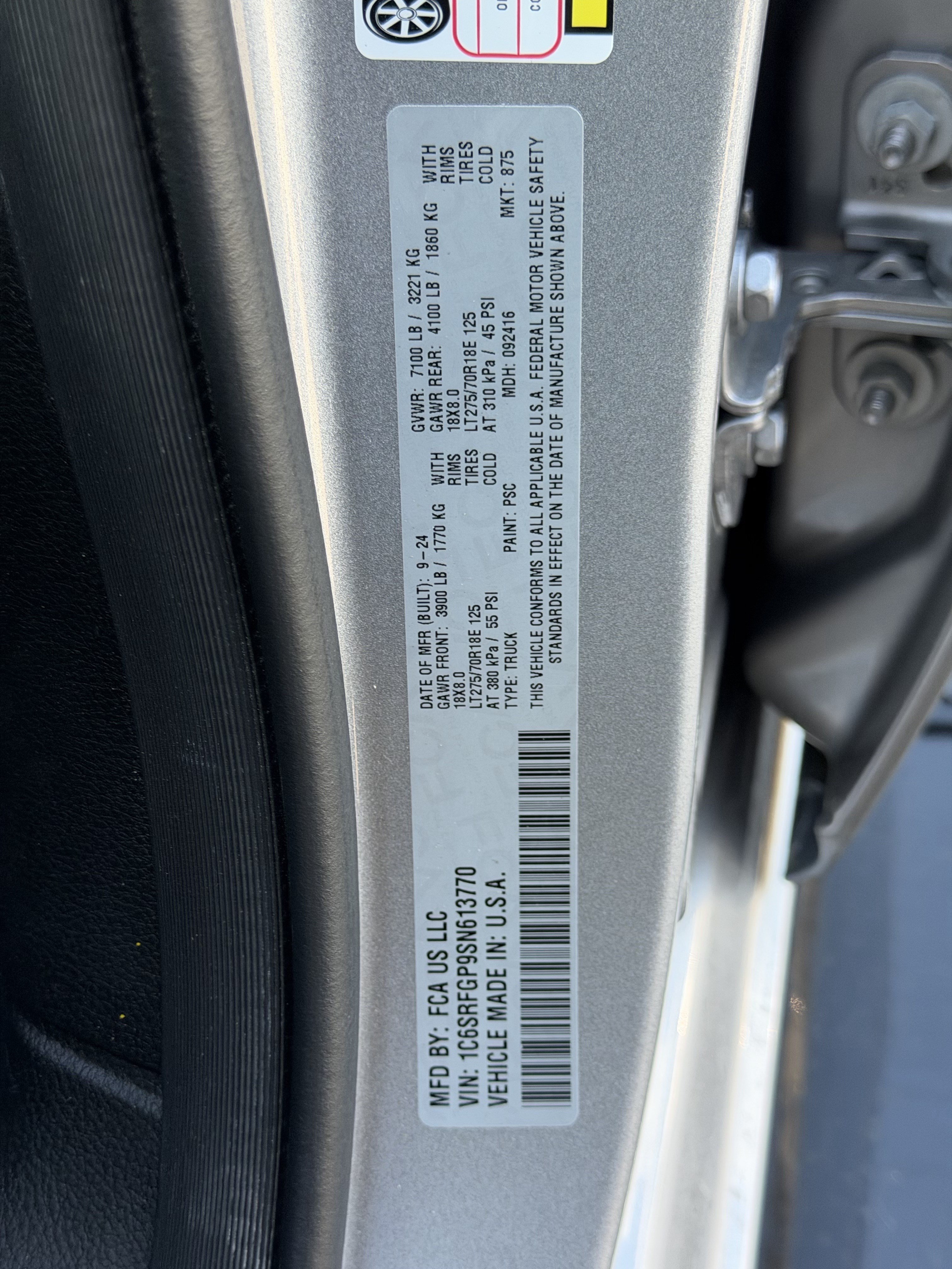 Used 2025 RAM 1500 Warlock AWD/4WD image 35
