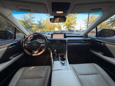 Used 2019 Lexus RX 350L FWD image 9