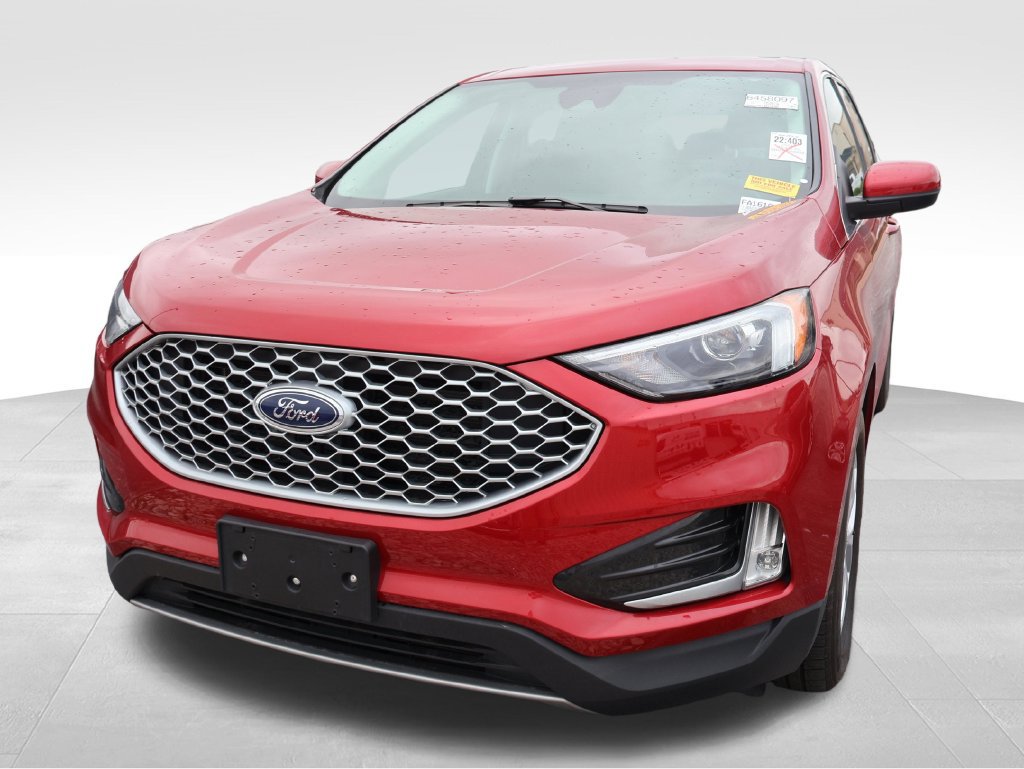 Used 2024 Ford Edge SEL w/ Convenience Package AWD/4WD image 4
