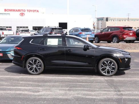 New 2026 Toyota Crown Signia image 5