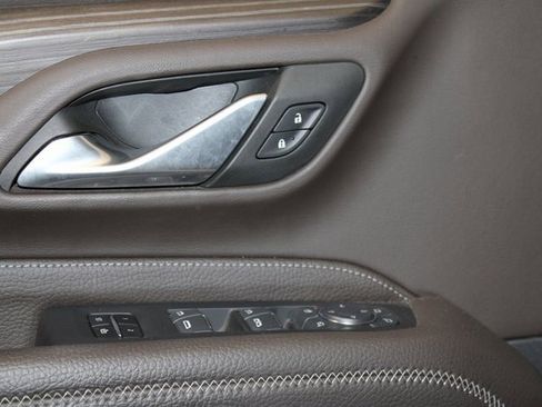 Used 2024 GMC Yukon XL Denali w/ Denali Reserve Package image 32