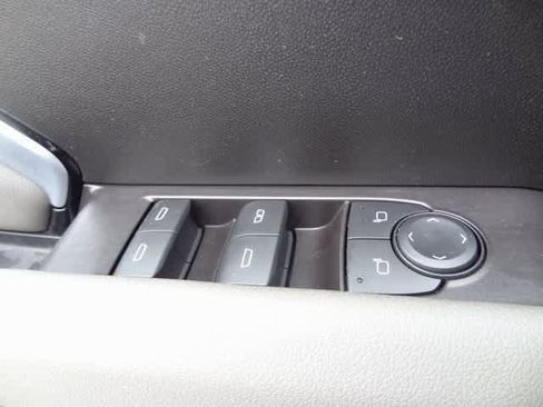 Used 2026 Chevrolet Colorado ZR2 w/ Technology Package image 17