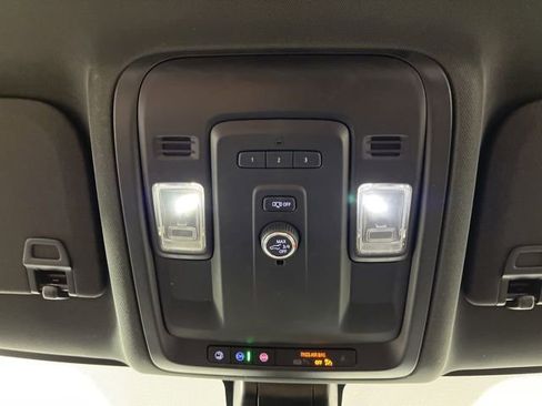 Used 2021 Chevrolet Tahoe LT image 36