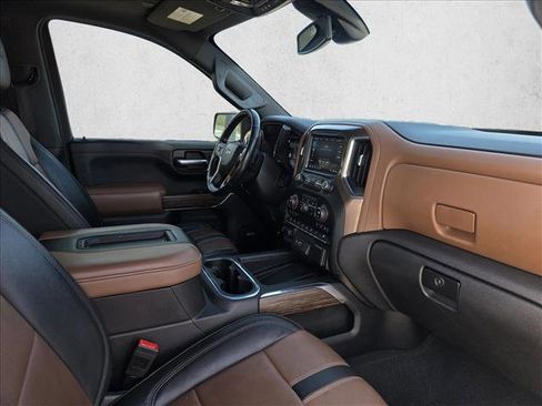 Used 2019 Chevrolet Silverado 1500 High Country image 11